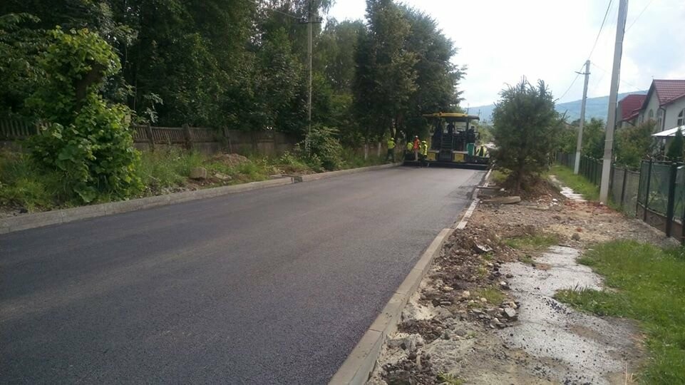 В Бориславі «відкапіталили» дорогу, яка не бачила ремонту д..., фото-2 В Бориславі «відкапіталили» дорогу, яка не бачила ремонту десятки років, фото-2