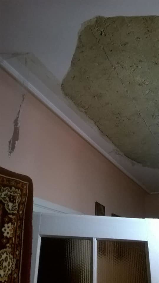 У мешканця Борислава в квартирі обвалилася частина стелі...., фото-2 У мешканця Борислава в квартирі обвалилася частина стелі. Фото, фото-2, фото - Ірина Климентьєва