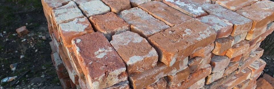 На Львівщині на цеглу розібрали костел На Львівщині на цеглу розібрали костел